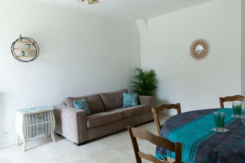 Entre Ble Et Lavande Apartment Bonnieux Ngoại thất bức ảnh